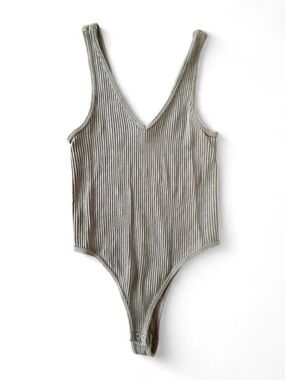 Ribbed V-Neck Women's Bodysuit - Gray